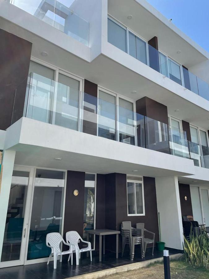 Casa De Playa Frente Al Mar. *